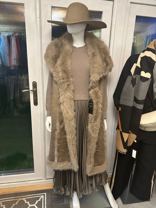 FAUX SHEARLING & FUR GILET